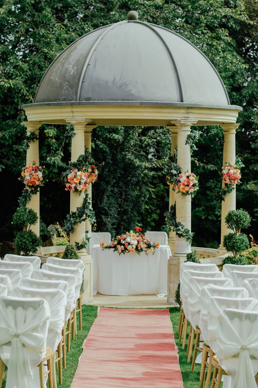 Wedding floral arrangement